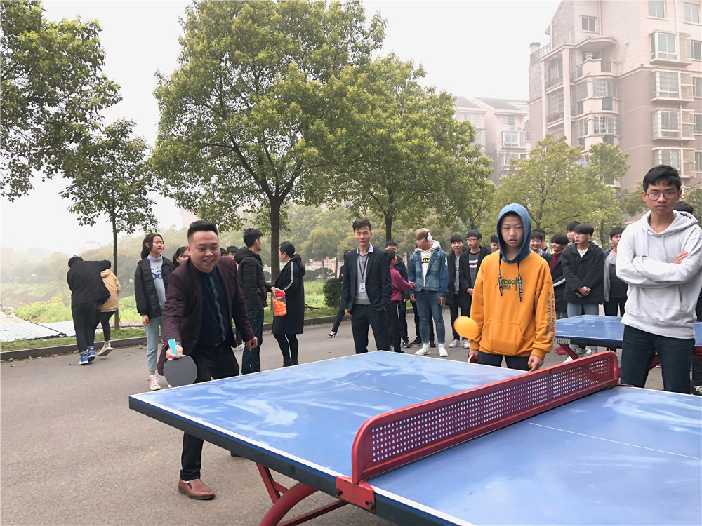 <b>校园动态丨“乒搏人生 ，以球会友”乒乓球大赛火热开打！</b>