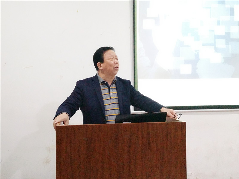 <b>湖南硅谷高科软件学院再次召开军事化管理动员部署大会！</b>